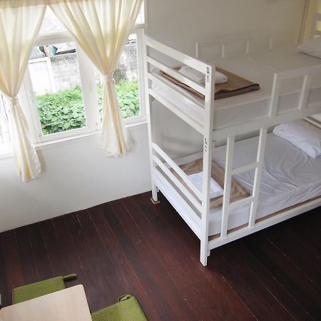 Auberge de jeunesse Baan Nai Trok à Bangkok Extérieur photo