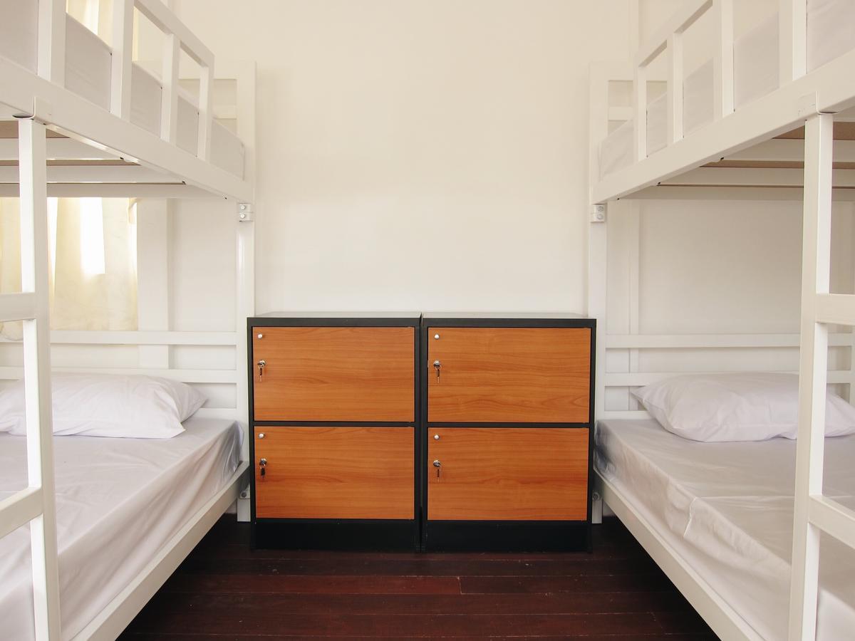 Auberge de jeunesse Baan Nai Trok à Bangkok Extérieur photo