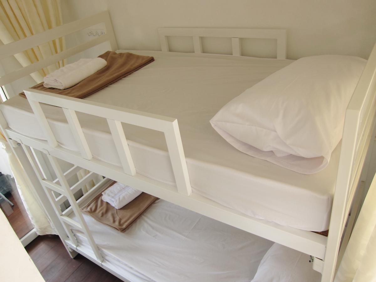 Auberge de jeunesse Baan Nai Trok à Bangkok Extérieur photo